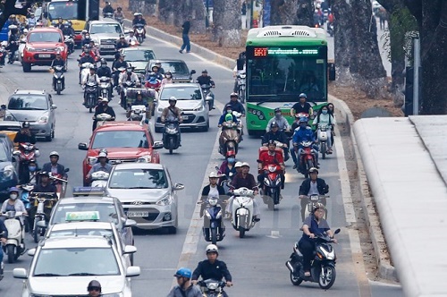 Sẽ xử lý xe buýt thường nếu cố tình đi vào làn đường xe buýt nhanh