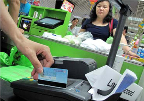 Thanh toán không dùng tiền mặt tại Việt Nam đang tăng nhanh - Hình 1