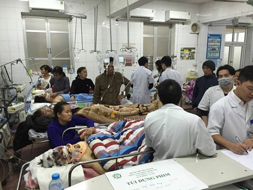 Gần 400 trường hợp ngộ độc rượu trong 3 ngày Tết