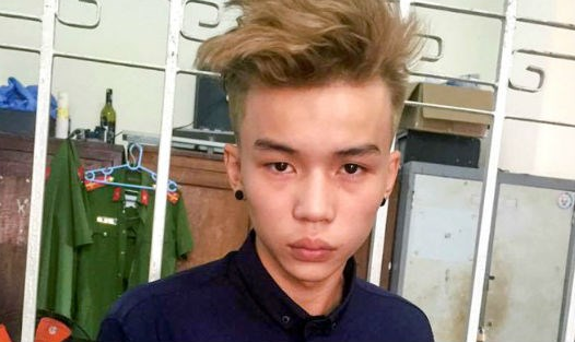 Lời khai nam 9X đâm chết tình địch trên giường