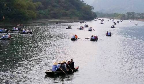 Vãn cảnh bằng thuyền tại khu sinh thái Tràng An... vỡ trận - Hình 4