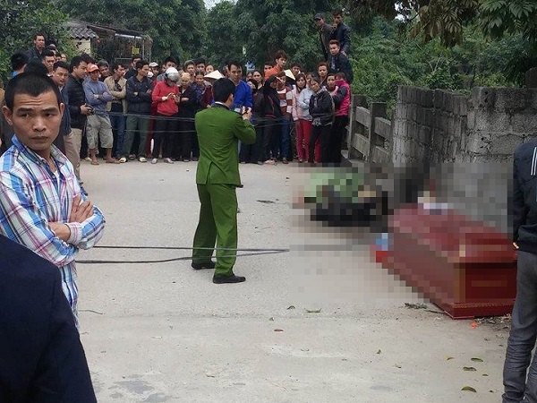 Hưng Yên: Một phụ nữ nghi tẩm xăng tự thiêu