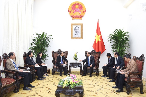 Thủ tướng Nguyễn Xuân Phúc tiếp Trưởng đại diện Tổ chức XTTM Nhật Bản tại Việt Nam - Hình 1