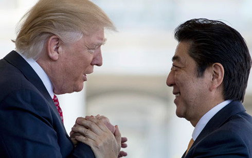 Ông Trump: Quan hệ Mỹ– Nhật là “hòn đá tảng” cho hòa bình khu vực - Hình 1