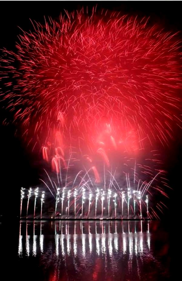 Du khách đổ xô săn vé xem DIFF 2017