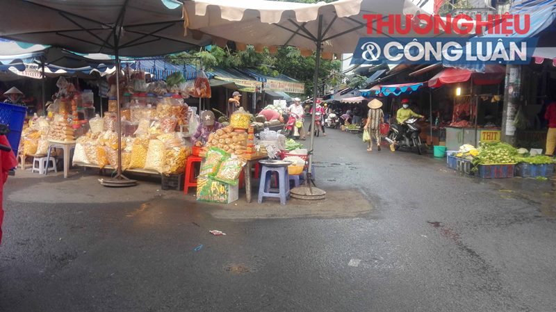 TP. HCM: Điểm chợ tự phát ở phường 17, quận Gò Vấp tồn tại do lực lượng mỏng?