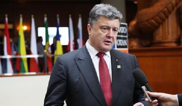 Ukraine biến Donbass thành chảo lửa: Toan tính Poroshenko? - Hình 1