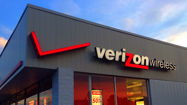 Verizon thỏa thuận sửa đổi hợp đồng với Yahoo