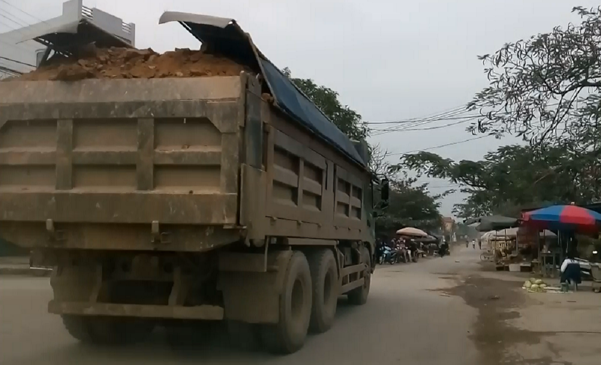 Tiếp bài “Hung thần chở đất...”: Sẽ xử lý nghiêm nạn khai thác đất trái phép