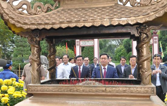 Phó Thủ tướng Vương Đình Huệ thăm và làm việc tại Bình Định - Hình 1
