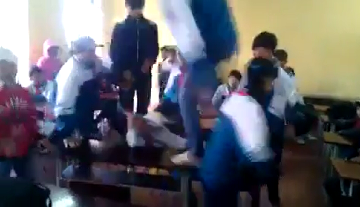 Nam Định: Một học sinh bị 7 bạn cùng trường đánh 