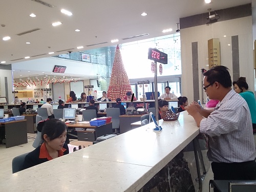 Ngành ngân hàng: Cởi bỏ hay tiếp tục áp trần lãi suất?