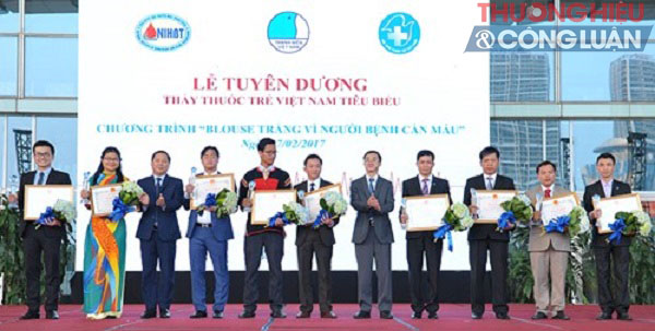 Tuyên dương 10 thầy thuốc trẻ tiêu biểu toàn quốc năm 2016