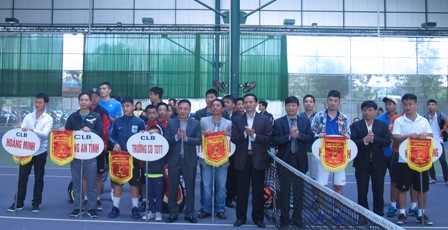 Thanh Hóa: Khai mạc Giải quần vợt “Mừng Đảng - mừng Xuân” năm 2017 - Hình 1