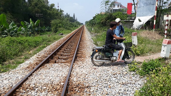 Thừa Thiên Huế: Bé trai bị tàu hỏa đụng tử vong - Hình 1