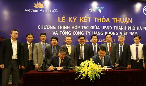 UBND TP. Hà Nội ký hợp tác với Vietnam Airline về phát triển du lịch - Hình 1