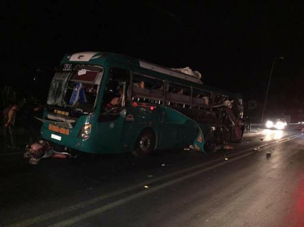 Quế Võ (Bắc Ninh): Xe khách phát nổ kinh hoàng 2 người tử vong - Hình 1