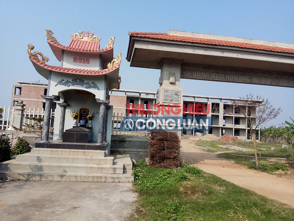 Thị trấn Thổ Tang (Vĩnh Phúc): Hãi hùng những ngôi mộ "mọc" trong khuôn viên trường MN