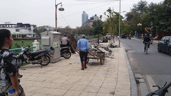 Hà Nội tiếp tục công tác phá bỏ nhà nổi Hồ Tây