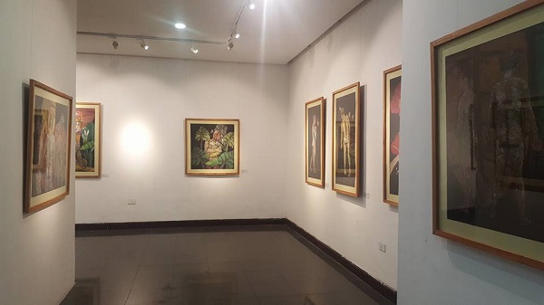 Lắng đọng trong triển lãm tranh “yêu người cùng giới” của họa sỹ trẻ Dương Xuân Quyền