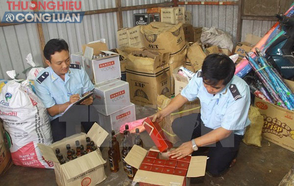 Hà Nội: Xử lý nhiều vụ buôn lậu và hàng giả