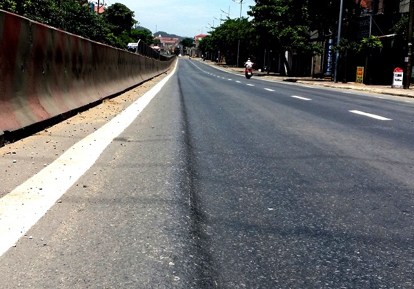 Ninh Bình: Sau chỉ đạo của Bộ GTVT, hàng chục km QL1A vẫn xuống cấp nghiêm trọng?