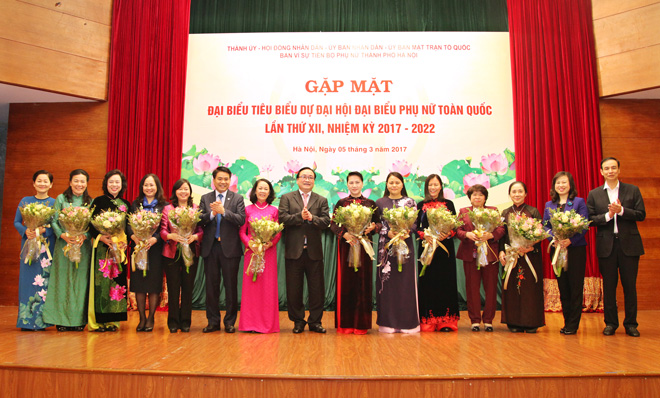 Gặp mặt đại biểu tiêu biểu dự Đại hội đại biểu Phụ nữ toàn quốc lần thứ XII