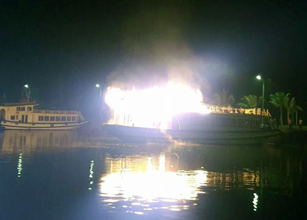 Tiếp tục xảy ra cháy tàu trên Vịnh Hạ Long