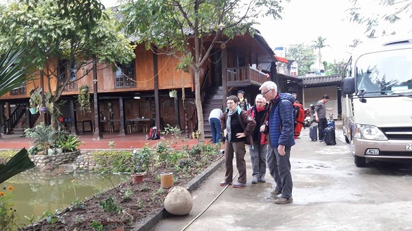 Bản Xà Rèn – say lòng du khách