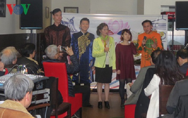 Ra mắt Hội Hương sắc Việt Nam - châu Âu