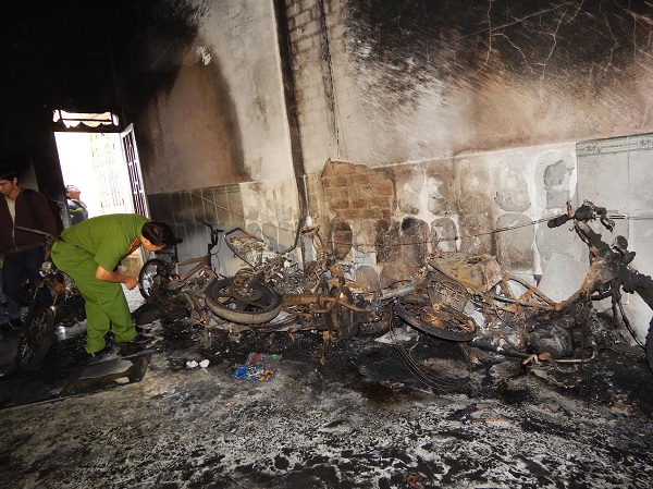 Gia Lai: Phóng hỏa đốt nhà sau chầu nhậu - Hình 1