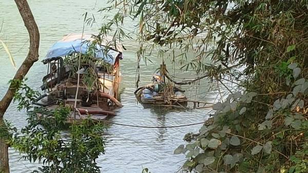 Bắc Quang (Hà Giang): Cát tặc “thách thức” cơ quan chức năng?