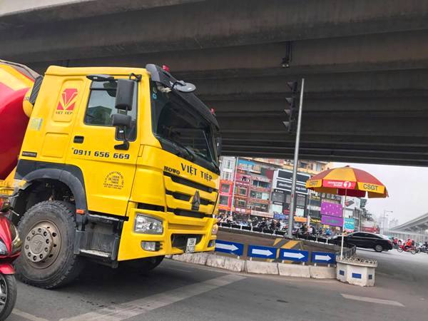 Vụ Đội CSGT số 7 (HN) “làm ngơ” cho xe tải vào phố cấm: Đừng để mất niềm tin!