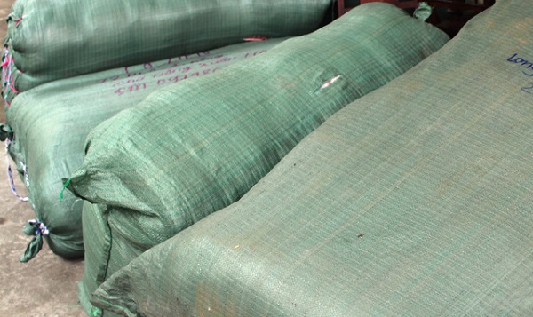 Quảng Nam: Bắt giữ xe tải chở lượng lớn hàng hóa không hóa đơn