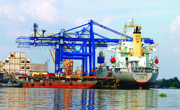 Vận chuyển hàng hóa trung chuyển giữa các cảng biển quốc tế - Hình 1