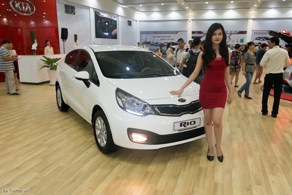 Nửa đầu tháng 3: Lượng ô tô nhập khẩu tăng
