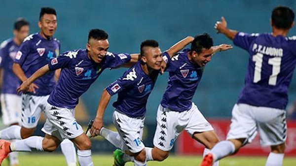 V-League: Thua đậm Hà Nội FC, Long An chìm sâu dưới đáy bảng xếp hạng - Hình 1