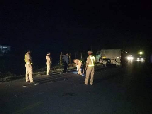 Hà Tĩnh: Xe đầu kéo đâm trực diện xe máy, một người tử vong