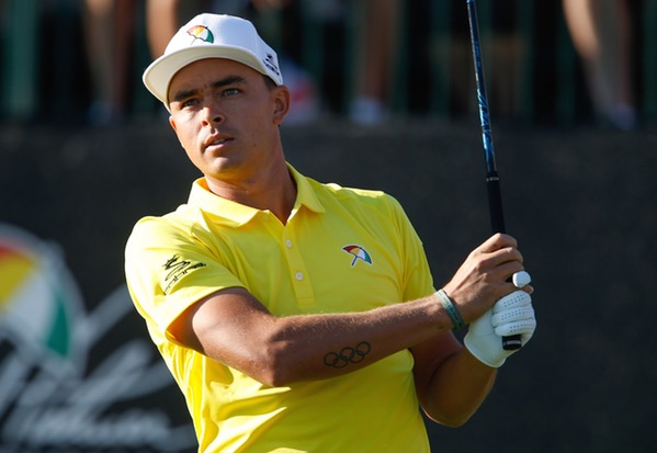 Vòng 1 Shell Houston Open: Rickie Fowler dẫn đầu với 8 điểm birdie
