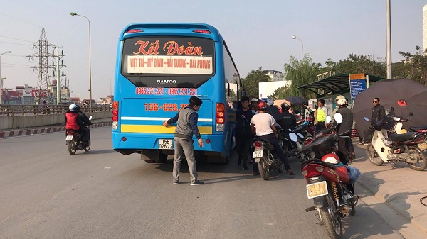 Nhà xe Kết Đoàn: Qua mặt cơ quan chức năng nhờ... “tấm bùa hộ mệnh”?