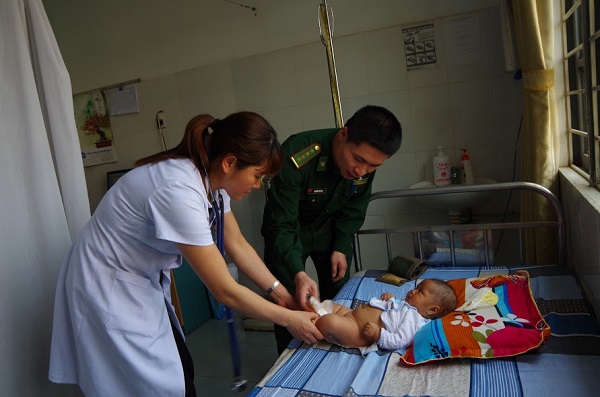 Lào Cai: Giải cứu vụ trẻ sơ sinh bị bắt cóc - Hình 2
