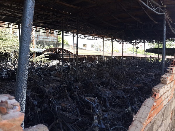 “Bà hỏa” thiêu rụi kho tạm giữ xe vi phạm của Công an TP. Biên Hòa