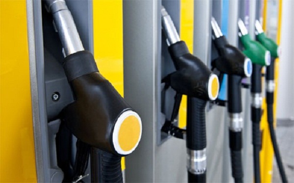 Giá dầu được dự báo có thể tăng 20% vài tháng tới - Hình 1