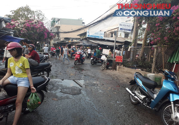 Chợ tự phát và vấn đề ATVSTP (TP. HCM) - Bài 4: Lãnh đạo phường “né” vấn đề?