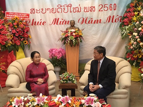 Đoàn lãnh đạo TP.HCM chúc mừng năm mới Tổng lãnh sự Lào - Hình 1