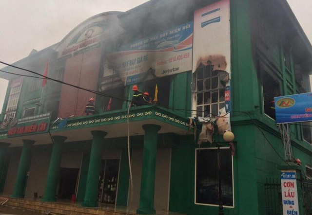 Thanh Hóa: Cháy siêu thị thương mại, thiệt hại gần 2 tỷ đồng - Hình 2
