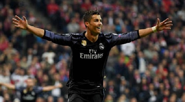 Tứ kết lượt đi Champions League: Ronaldo lập cú đúp, Real ngược dòng đánh bại Bayern - Hình 1