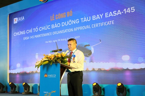 Thành viên của Vietnam Airline nhận chứng chỈ An toàn hàng không châu Âu