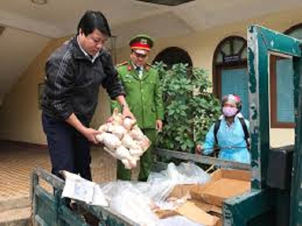 Quảng Ninh: Bắt giữ và tiêu hủy 160kg gà nhập lậu từ Trung Quốc - Hình 1