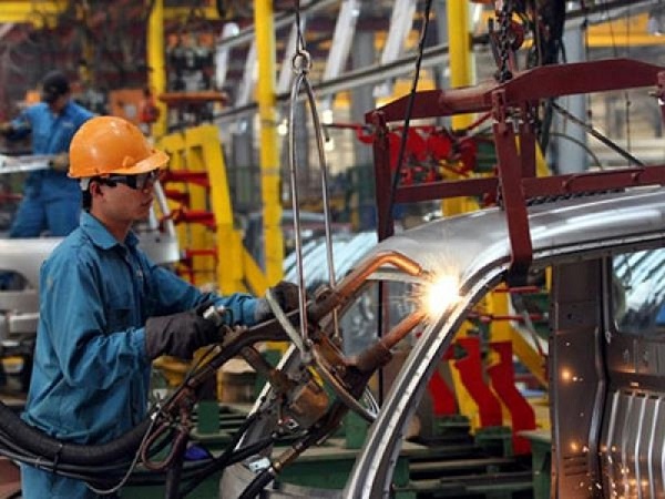 Thủ tướng yêu cầu các Bộ, ngành báo cáo kịch bản tăng trưởng kinh tế trước 30/4